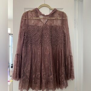 Lace bell sleeve blouse